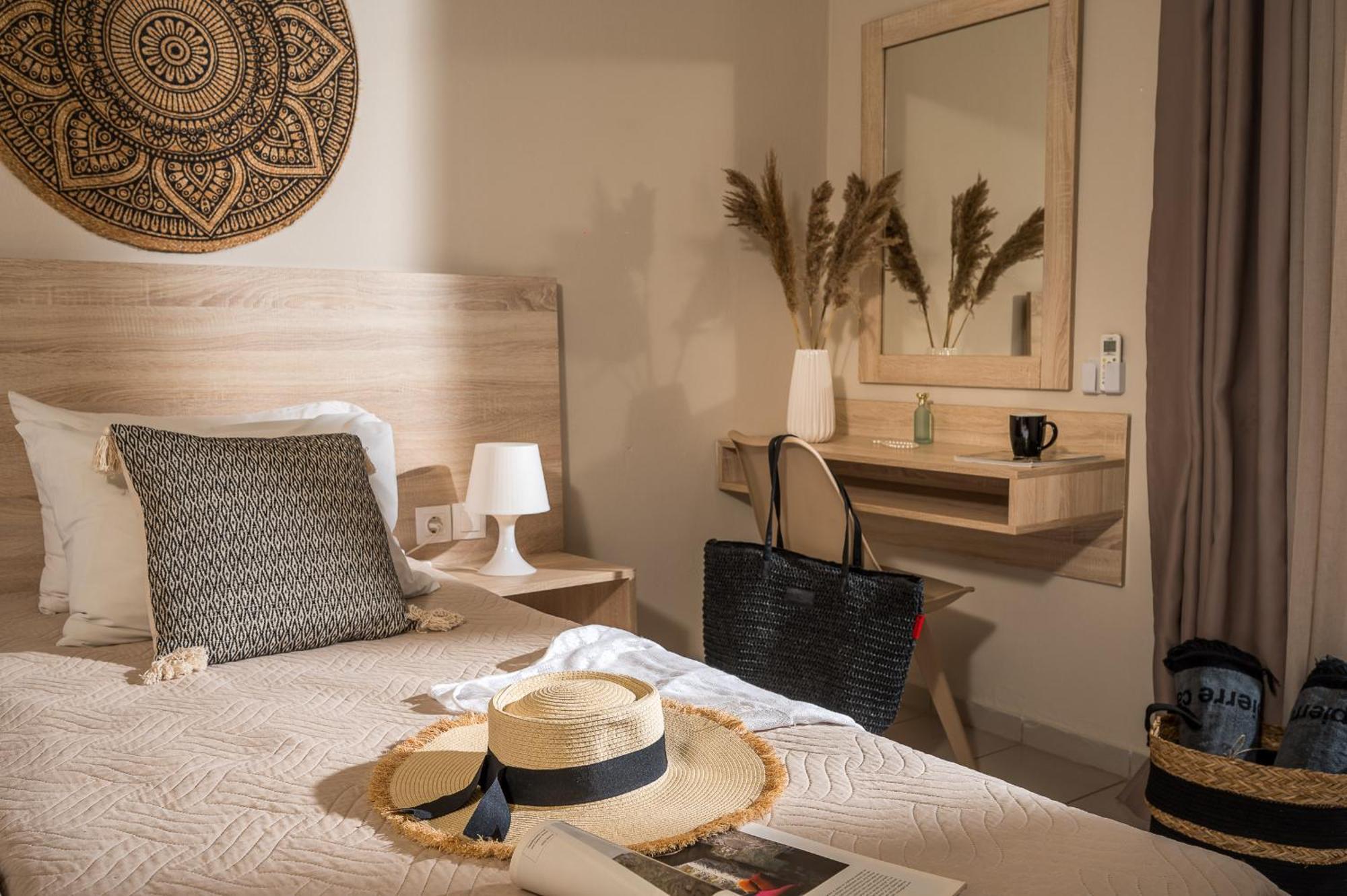 Cretan Seaside Boutique Hotel Hersonissos  Exterior photo